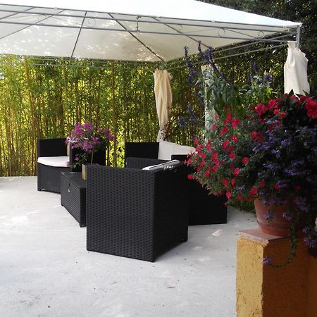 Les 3 Saisons Bed & Breakfast Cucuron Eksteriør bilde