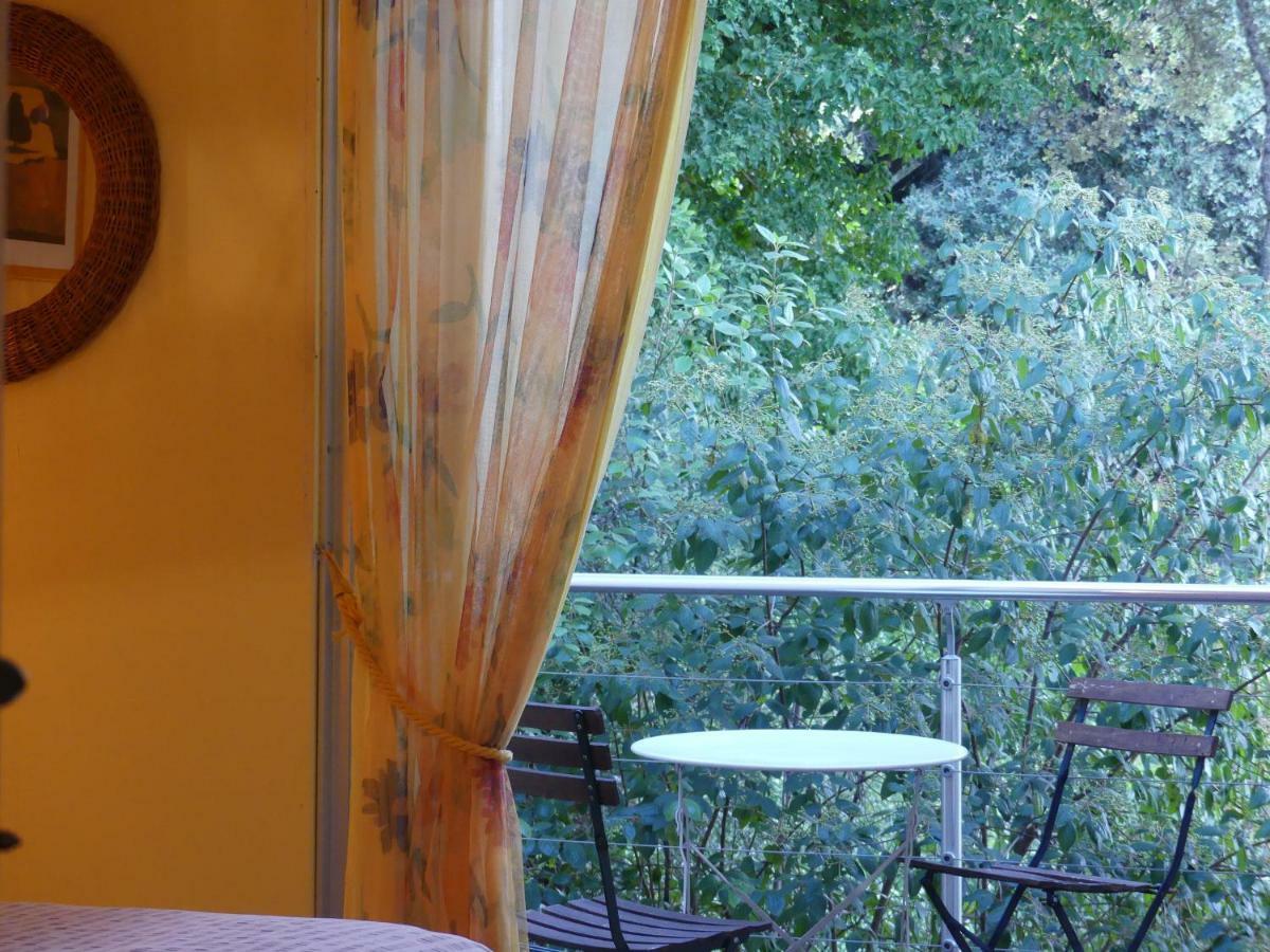 Les 3 Saisons Bed & Breakfast Cucuron Eksteriør bilde